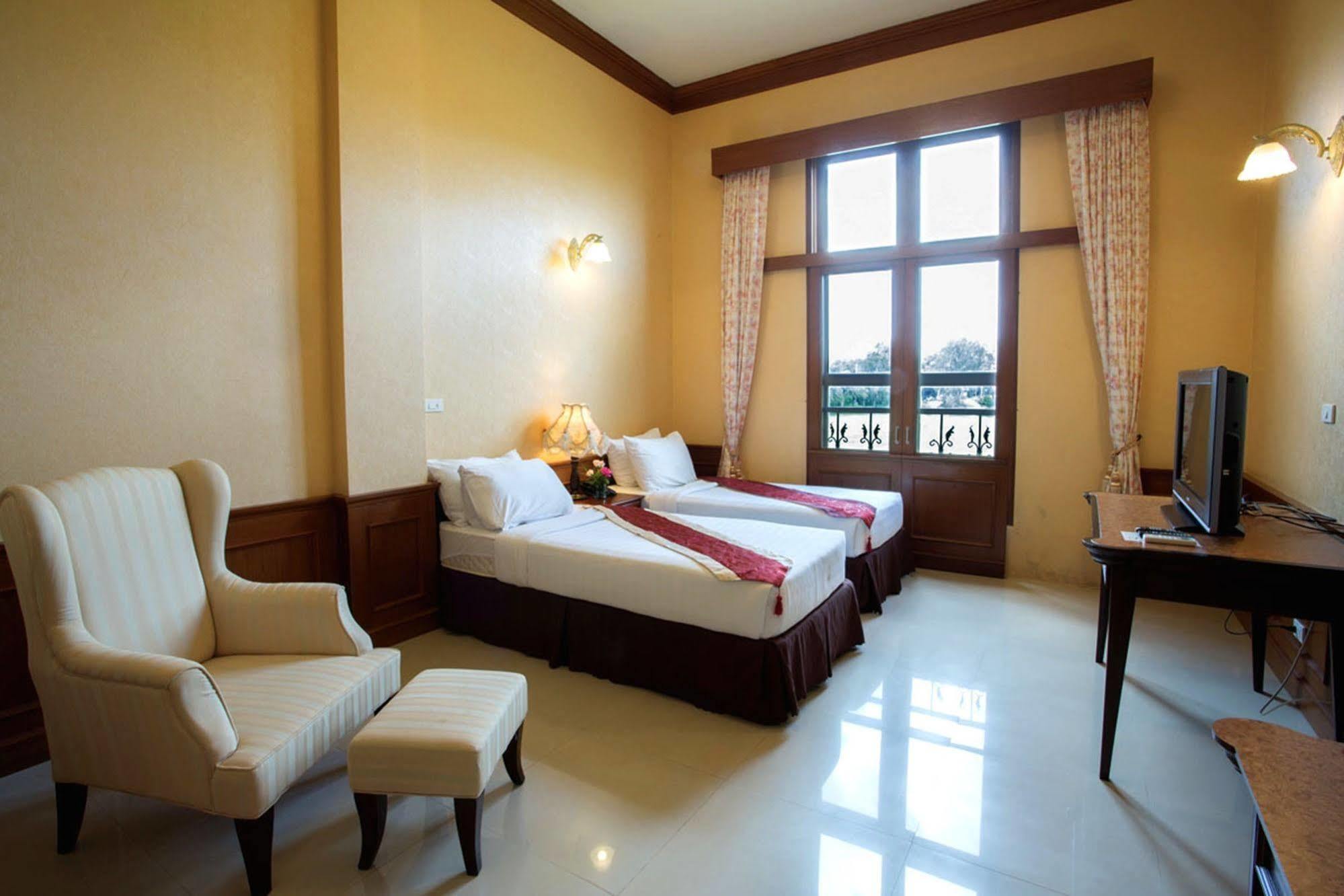 Chateau De Khaoyai Hotel & Resort Пакчонг Экстерьер фото