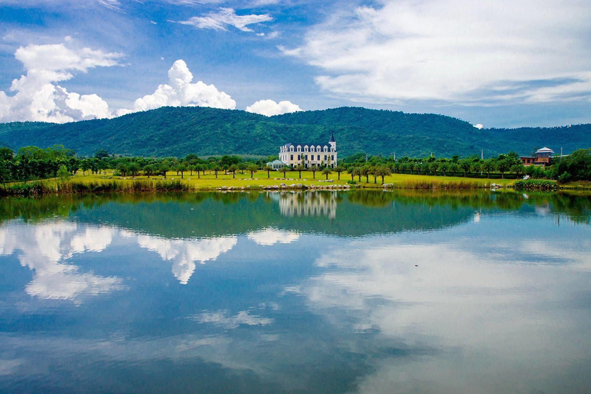Chateau De Khaoyai Hotel & Resort Пакчонг Экстерьер фото